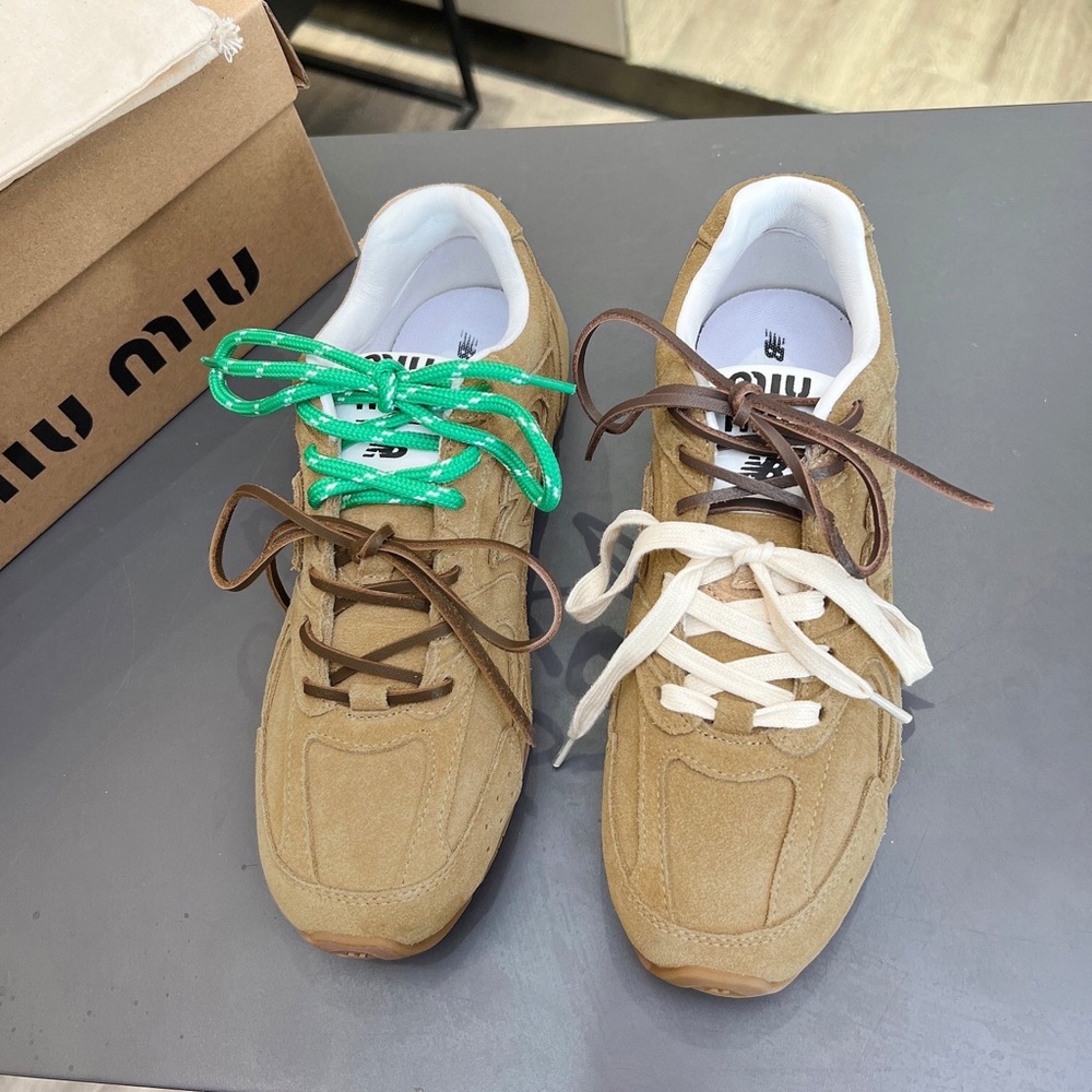 Miu Miu × New Balance Co-Branded Retro Sneakers - Picture 1 of 7